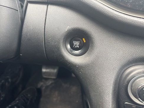 Used 2015 Dodge Dart Limited image 22