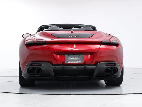 Certified 2025 Ferrari Roma Spider RWD image 10