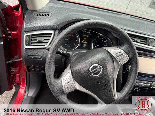 Used 2016 Nissan Rogue SV w/ SV Premium Package AWD/4WD image 17