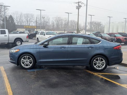 Used 2018 Ford Fusion SE w/ Fusion SE Technology Package image 6