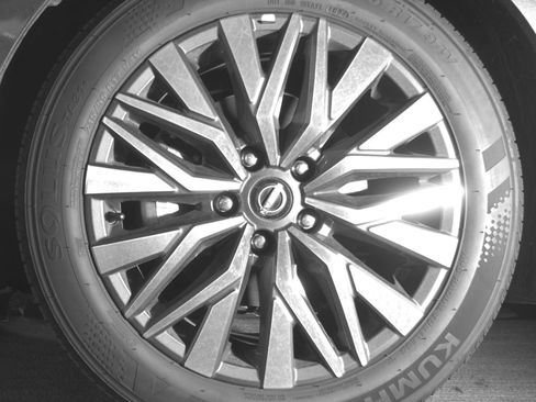 Used 2025 Nissan Altima 2.5 SV FWD image 12