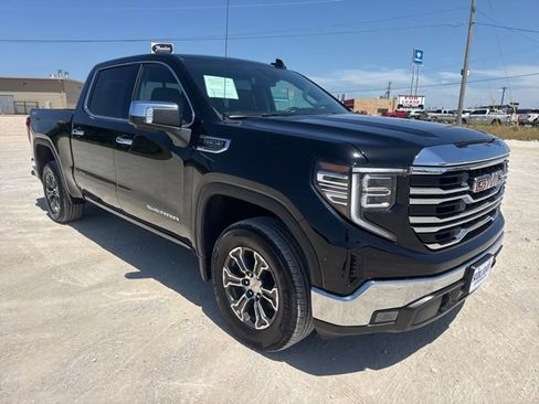 Used 2026 GMC Sierra 1500 SLT AWD/4WD image 9