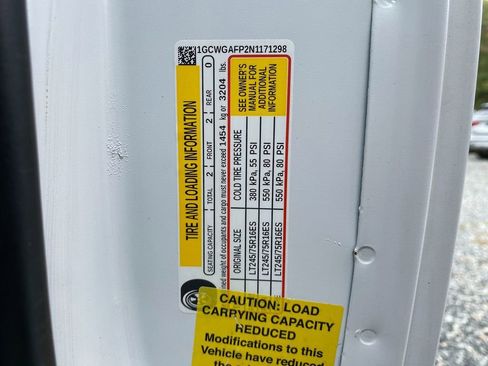 Used 2022 Chevrolet Express 2500 w/ Driver Convenience Package image 30