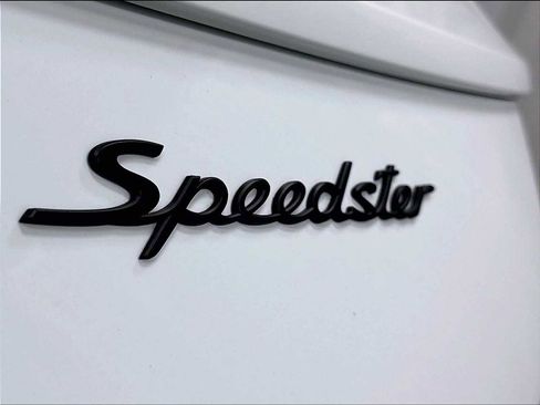 Used 2019 Porsche 911 Speedster RWD image 32