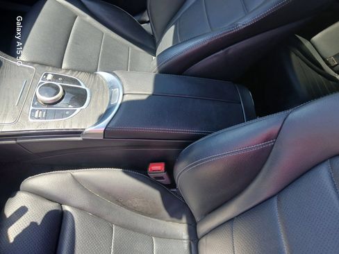 Used 2019 Mercedes-Benz C 300 Sedan image 8