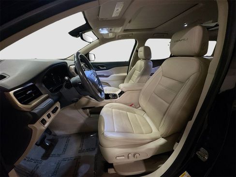 Used 2020 GMC Acadia Denali w/ Technology Package image 25