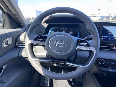 New 2025 Hyundai Elantra Sport FWD image 9