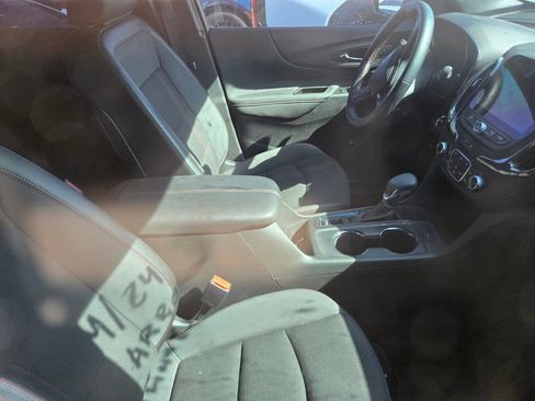 Used 2024 Chevrolet Equinox RS FWD image 4