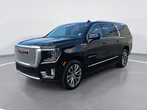 Used 2021 GMC Yukon XL Denali AWD/4WD image 9