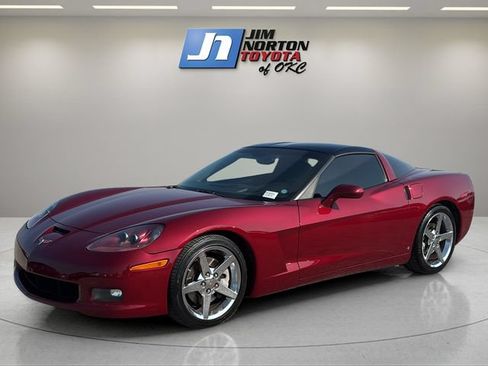Used 2007 Chevrolet Corvette Coupe w/ Preferred Equipment Group RWD image 1