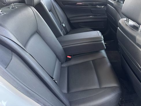 Used 2014 BMW 740i image 24
