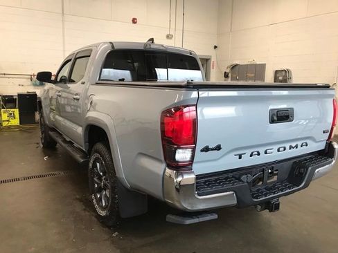 Certified 2021 Toyota Tacoma SR5 image 6