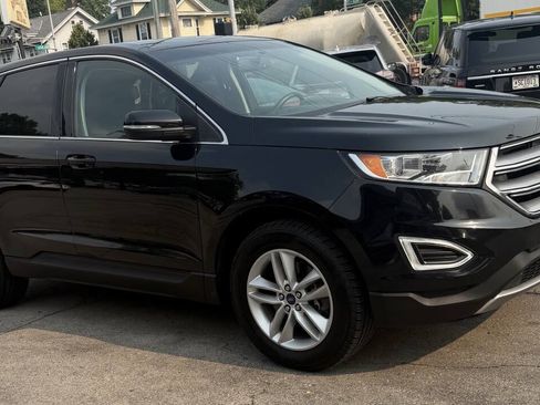 Used 2017 Ford Edge SEL w/ Equipment Group 201A AWD/4WD image 9