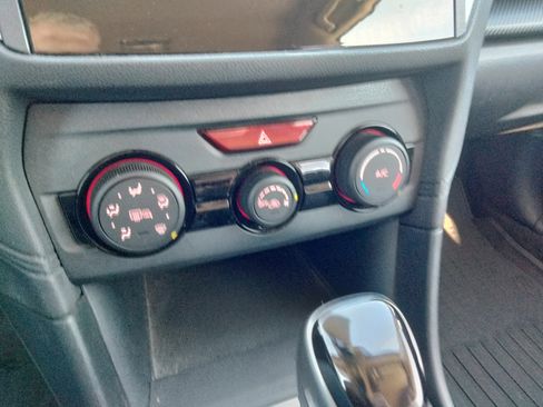 Used 2018 Subaru Crosstrek 2.0i Premium w/ Eyesight System image 23