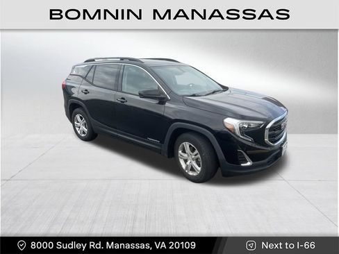 Used 2018 GMC Terrain SLE w/ Driver Convenience Package FWD image 4
