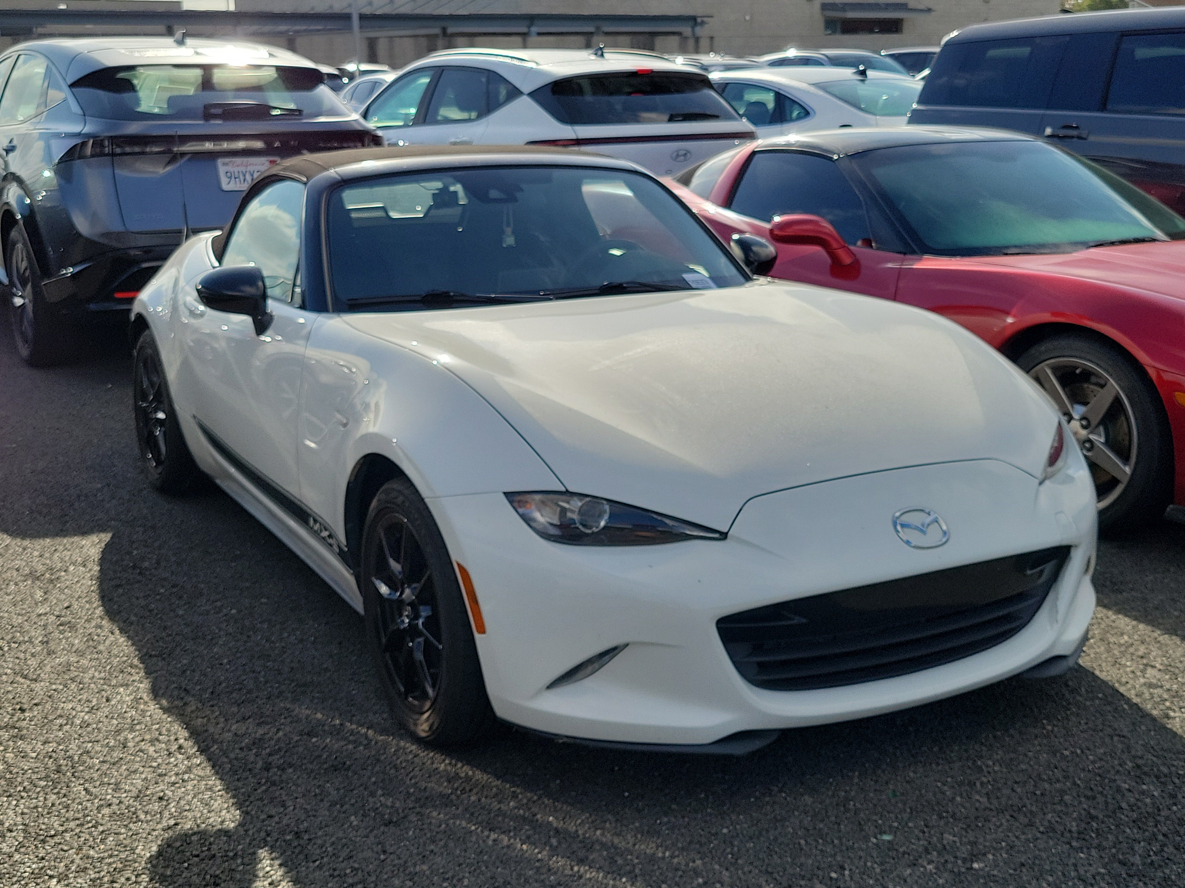 Used 2021 MAZDA MX-5 Miata Sport RWD image 3