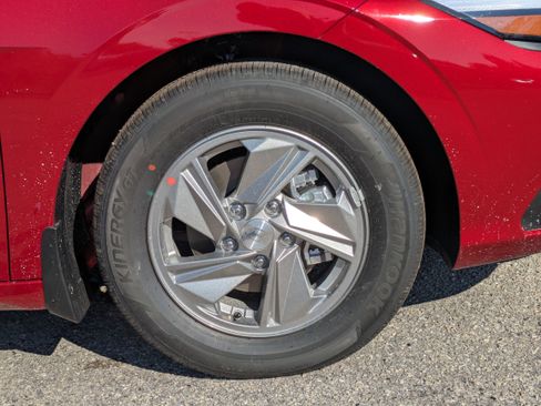 New 2026 Hyundai Elantra SE image 11