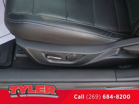 Used 2019 Ford Mustang GT Premium RWD image 19