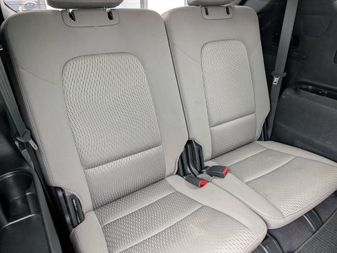 Used 2017 Hyundai Santa Fe SE image 19