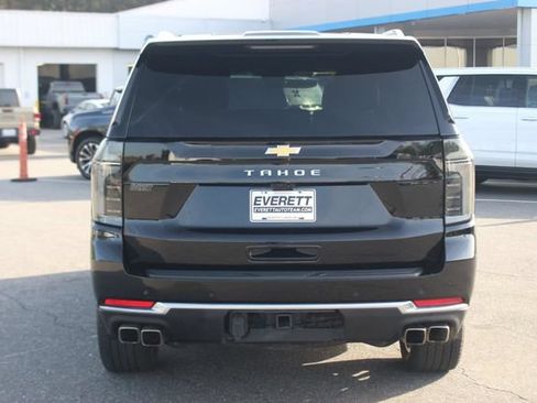 Used 2024 Chevrolet Tahoe LT w/ LT Signature Package AWD/4WD image 4