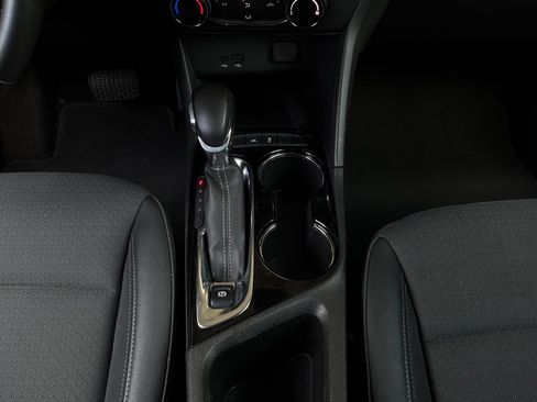 Used 2025 Buick Encore GX Preferred FWD image 13