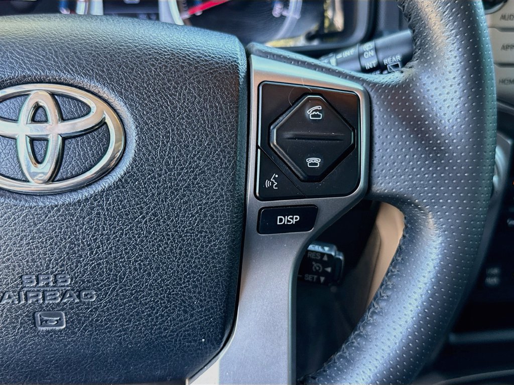 Used 2018 Toyota 4Runner Limited AWD/4WD image 38