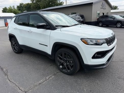 Used 2026 Jeep Compass Limited AWD/4WD image 6