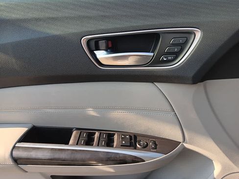 Used 2020 Acura TLX FWD image 27