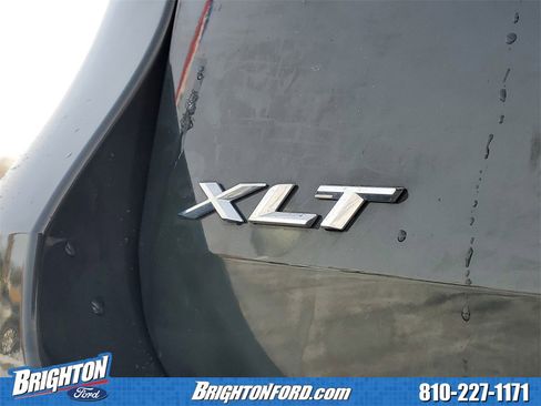 Used 2023 Ford Explorer XLT w/ Equipment Group 202A image 5
