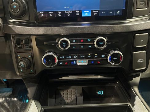 Used 2026 Ford F250 Platinum w/ Tremor Off-Road Package AWD/4WD image 33