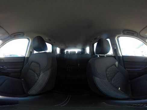 Used 2025 Nissan Pathfinder SV image 44