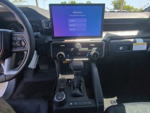 Used 2026 Toyota 4Runner Platinum AWD/4WD image 17