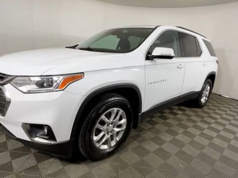 Used 2020 Chevrolet Traverse LT FWD image 9