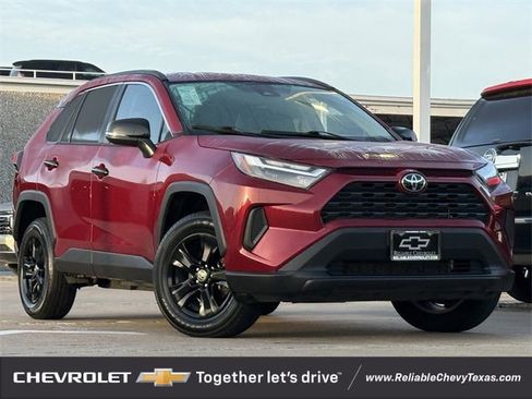 Used 2023 Toyota RAV4 XLE image 2