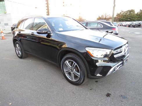 Used 2021 Mercedes-Benz GLC 300 4MATIC image 5