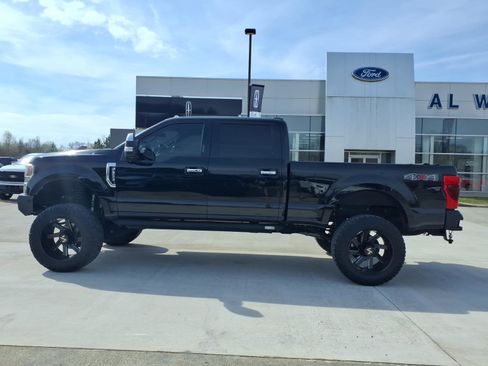 Used 2022 Ford F350 Lariat w/ Lariat Ultimate Package image 2