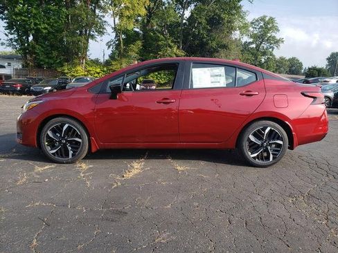 New 2025 Nissan Versa SR w/ Trunk Package image 3