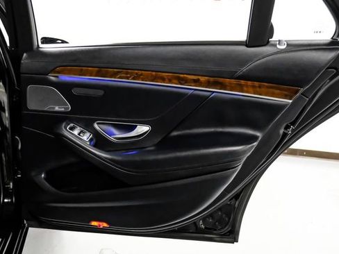 Used 2017 Mercedes-Benz S 550 Sedan image 54