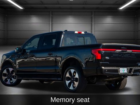 Used 2022 Ford F150 Lightning Platinum image 8