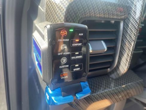 New 2025 Ford F250 Lariat w/ Lariat Ultimate Package AWD/4WD image 16