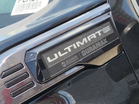 Used 2025 GMC Sierra 2500 Denali Ultimate w/ Max Trailering Package AWD/4WD image 9