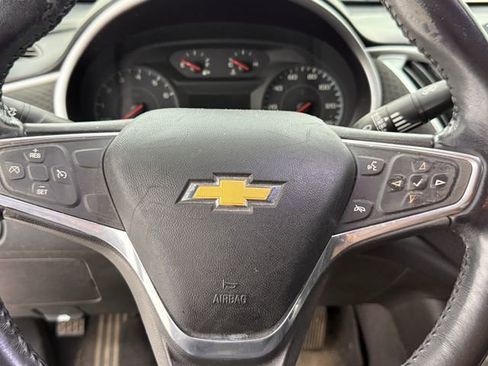 Used 2020 Chevrolet Malibu RS FWD image 11