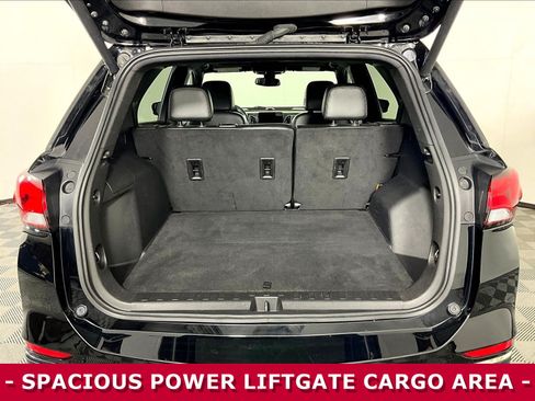 Used 2023 Chevrolet Equinox Premier AWD/4WD image 36