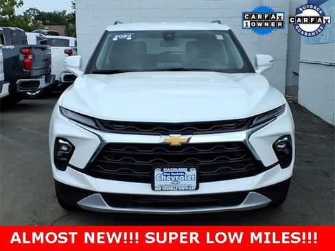 Used 2024 Chevrolet Blazer LT image 2