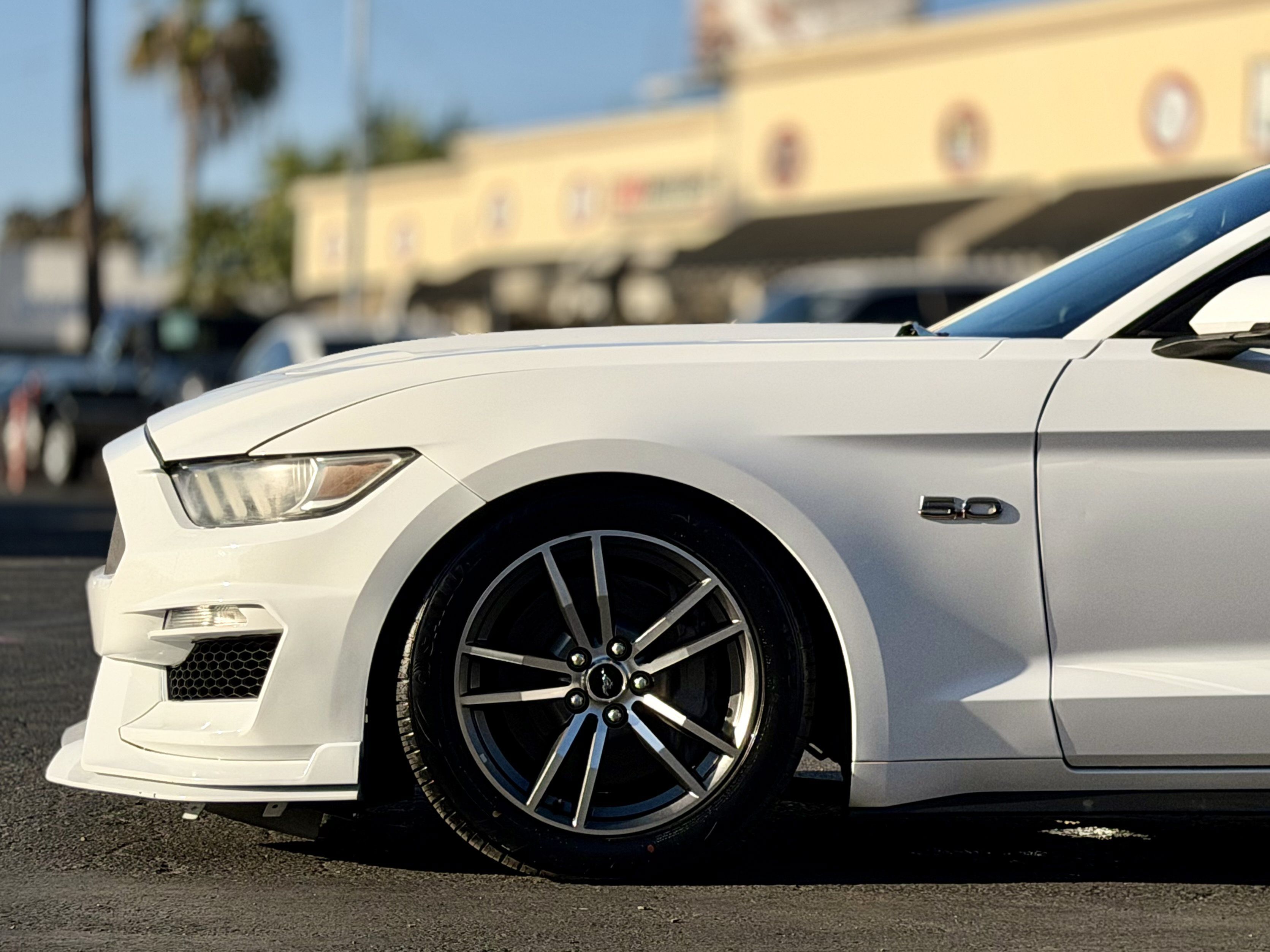 Used 2017 Ford Mustang GT Premium RWD image 17