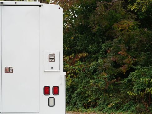 Used 2023 Mercedes-Benz Sprinter 3500 image 16