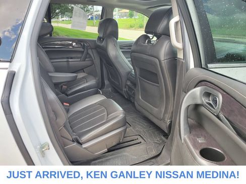 Used 2017 Buick Enclave Premium AWD/4WD image 21