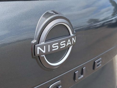 Used 2026 Nissan Rogue SV FWD image 12