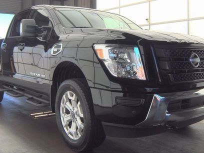 Used 2024 Nissan Titan SV w/ SV Convenience Package