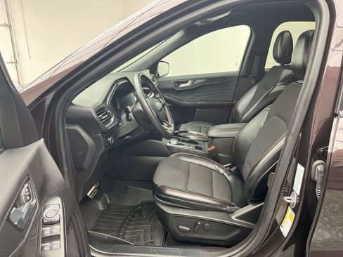 Used 2023 Ford Escape ST-Line Select w/ Tech Pack #1 AWD/4WD image 10